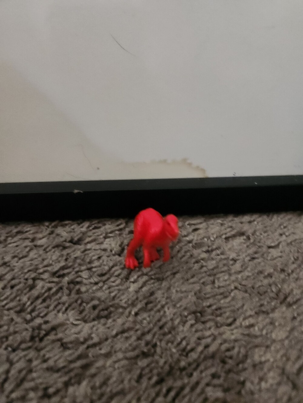 Panosh Red Dinosaur Plastic- 1.5 Inches x 2 Inches